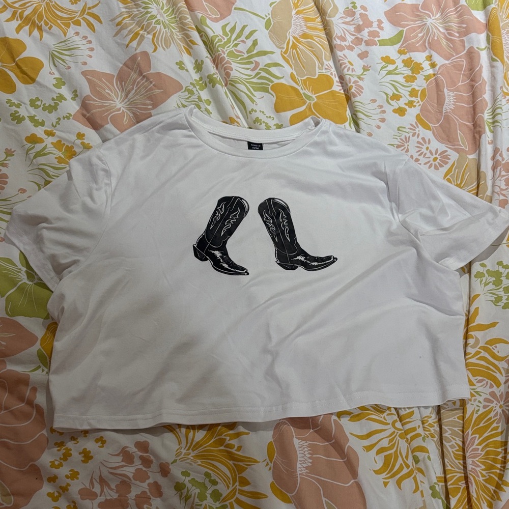 SHEIN White Crop Top with Black Boots Graphic